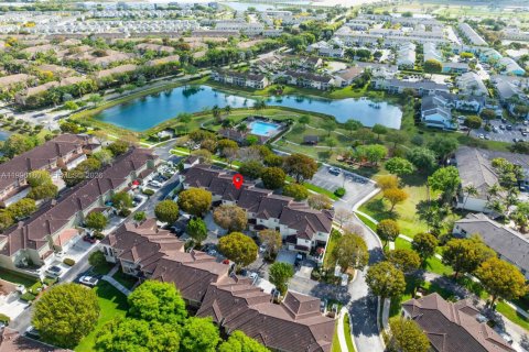 Купить таунхаус в Хомстед, Флорида 2 спальни, 132.94м2, № 2057035 - фото 14