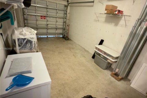 Townhouse in Miami, Florida 3 bedrooms, 163.32 sq.m. № 2043214 - photo 15