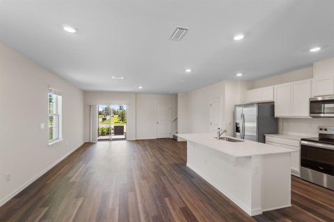 Touwnhouse à vendre à Winter Garden, Floride: 3 chambres, 168.8 m2 № 2388672 - photo 2