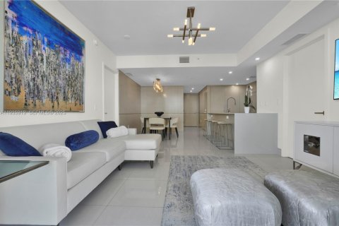 Condo in Miami Beach, Florida, 2 bedrooms  № 1994070 - photo 28