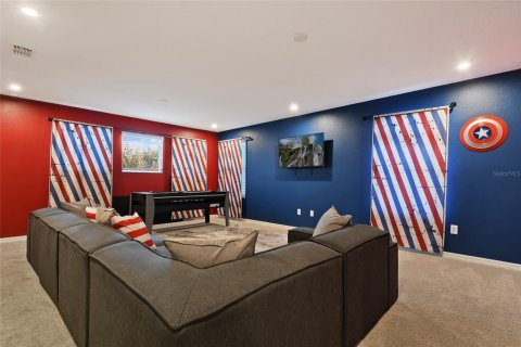 House in Kissimmee, Florida 7 bedrooms, 328.22 sq.m. № 2091577 - photo 28