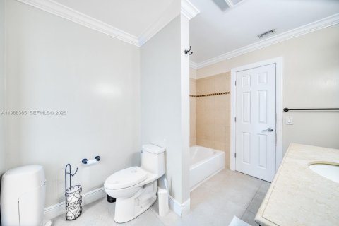 Casa en venta en Palmetto Bay, Florida, 3 dormitorios, 201.78 m2 № 2031567 - foto 22