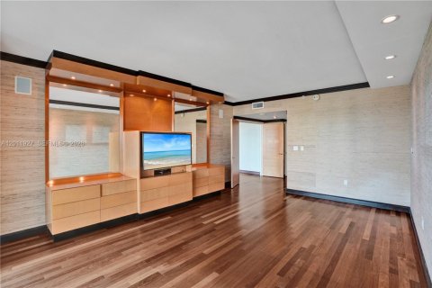 Condo in Aventura, Florida, 2 bedrooms  № 2074955 - photo 23