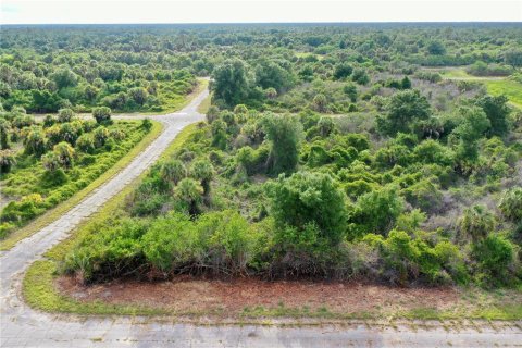 Land in North Port, Florida № 2201692 - photo 14