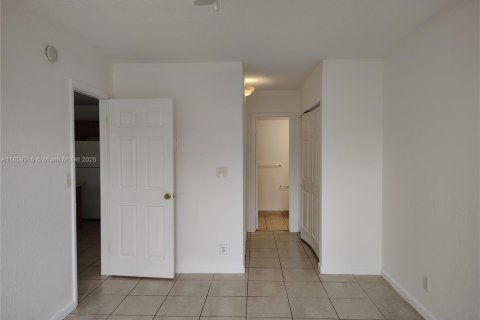 Condominio en venta en Coral Springs, Florida, 1 dormitorio, 56.3 m2 № 1877791 - foto 16