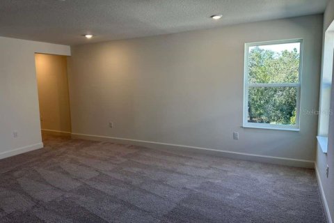 Villa ou maison à louer à Clermont, Floride: 4 chambres, 237.46 m2 № 2156283 - photo 15