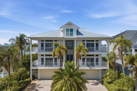 House in Belleair, Florida 5 bedrooms, 466.74 sq.m. № 2221421