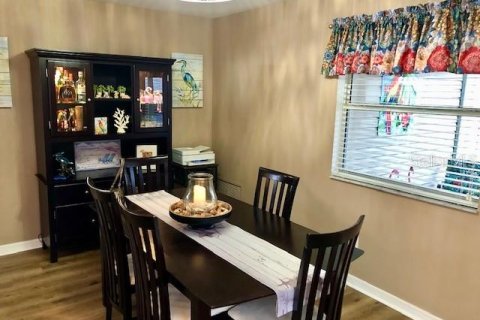 House in The Villages, Florida 2 bedrooms, 107.4 sq.m. № 1513100 - photo 5