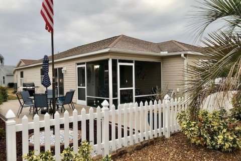 House in The Villages, Florida 2 bedrooms, 107.4 sq.m. № 1513100 - photo 1