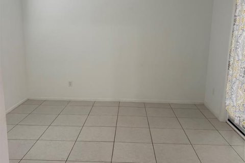 Casa en venta en Tampa, Florida, 3 dormitorios, 120.12 m2 № 1900150 - foto 26