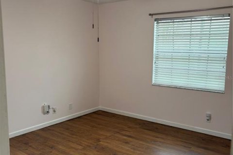 Casa en venta en Tampa, Florida, 3 dormitorios, 120.12 m2 № 1900150 - foto 12