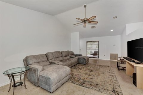 Casa en alquiler en Sarasota, Florida, 2 dormitorios, 166.67 m2 № 1903304 - foto 9