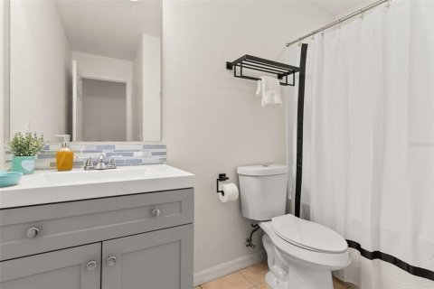 Touwnhouse à vendre à Kissimmee, Floride: 3 chambres, 126.53 m2 № 2372995 - photo 23