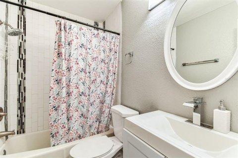 Casa en venta en Saint Petersburg, Florida, 3 dormitorios, 107.02 m2 № 1681755 - foto 18