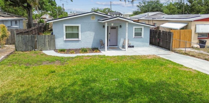 Casa en Saint Petersburg, Florida 3 dormitorios, 107.02 m2 № 1681755