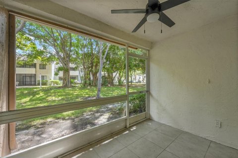 Condo in Plantation, Florida, 3 bedrooms № 2189680 - photo 25