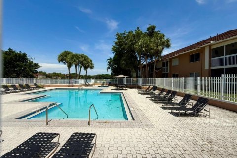 Condo in Plantation, Florida, 3 bedrooms № 2189680 - photo 29
