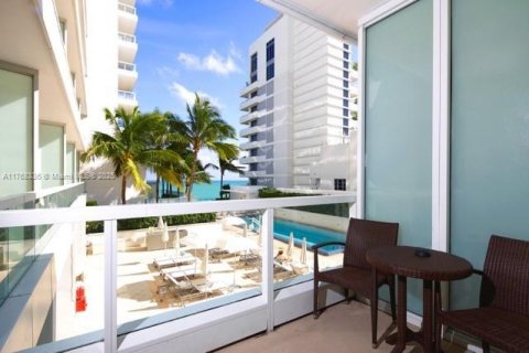 Condominio en venta en Miami Beach, Florida, 51.47 m2 № 1867783 - foto 4