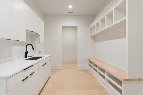 Casa en venta en Tampa, Florida, 5 dormitorios, 599.5 m2 № 1831965 - foto 29