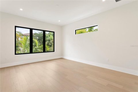 Casa en venta en Tampa, Florida, 5 dormitorios, 599.5 m2 № 1831965 - foto 30