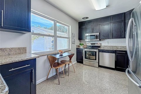 Villa ou maison à vendre à Tampa, Floride: 3 chambres, 129.41 m2 № 1919459 - photo 13