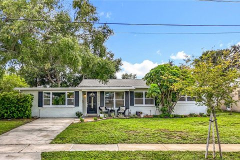 Villa ou maison à vendre à Tampa, Floride: 3 chambres, 129.41 m2 № 1919459 - photo 2