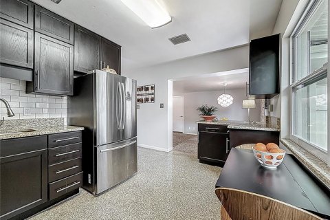 Villa ou maison à vendre à Tampa, Floride: 3 chambres, 129.41 m2 № 1919459 - photo 16