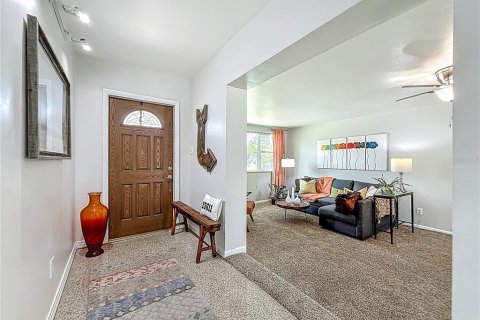 Villa ou maison à vendre à Tampa, Floride: 3 chambres, 129.41 m2 № 1919459 - photo 5