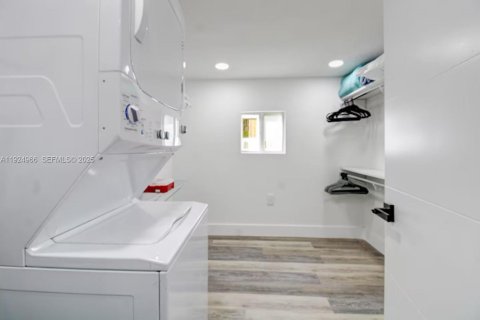 Купить виллу или дом в Майами, Флорида 3 спальни, 110.74м2, № 1984710 - фото 12