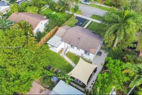 Купить виллу или дом в Майами, Флорида 3 спальни, 110.74м2, № 1984710 - фото 18