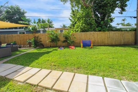 Купить виллу или дом в Майами, Флорида 3 спальни, 110.74м2, № 1984710 - фото 17