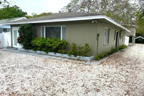 Immobilier commercial à MAGNOLIA PARK à Clearwater, Floride 5 chambres, 238.57 m2 № 2120465