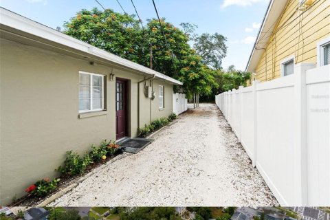 Immobilier commercial à vendre à Clearwater, Floride: 5 chambres, 238.57 m2 № 2120465 - photo 12