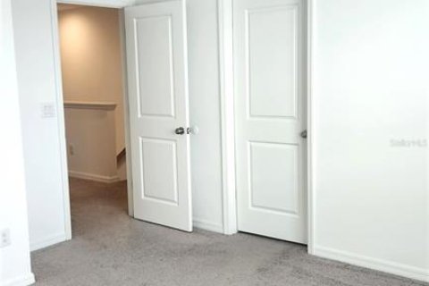 Townhouse in Wesley Chapel, Florida 3 bedrooms, 127.55 sq.m. № 1915900 - photo 16