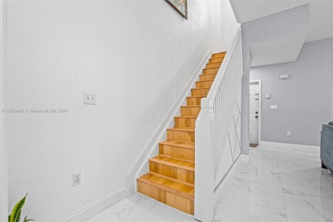 Townhouse in Homestead, Florida 2 bedrooms, 132.94 sq.m. № 1875611 - photo 17