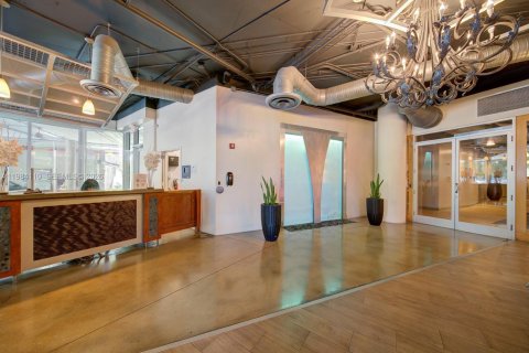 Condominio en alquiler en Miami, Florida, 1 dormitorio, 64.66 m2 № 2048496 - foto 14