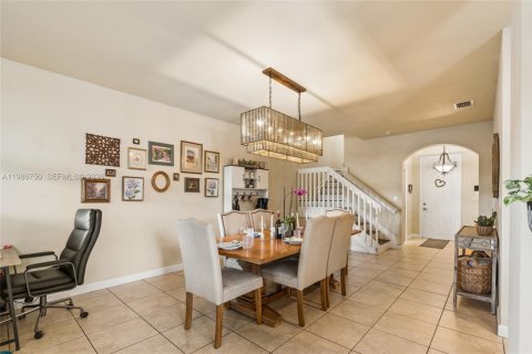 Купить таунхаус в Хомстед, Флорида 3 спальни, 161.74м2, № 2047798 - фото 14