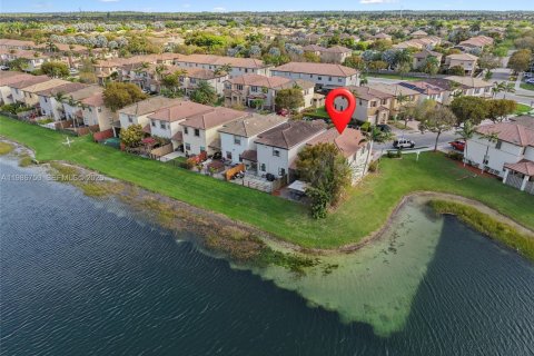 Купить таунхаус в Хомстед, Флорида 3 спальни, 161.74м2, № 2047798 - фото 5