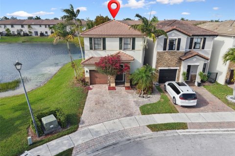 Купить таунхаус в Хомстед, Флорида 3 спальни, 161.74м2, № 2047798 - фото 6