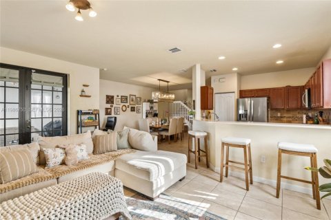 Купить таунхаус в Хомстед, Флорида 3 спальни, 161.74м2, № 2047798 - фото 19