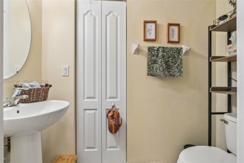 Купить таунхаус в Хомстед, Флорида 3 спальни, 161.74м2, № 2047798 - фото 23