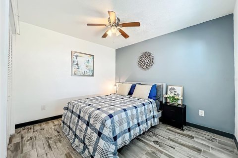 House in Winter Park, Florida 3 bedrooms, 178.37 sq.m. № 2116179 - photo 15