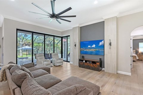 House in Sarasota, Florida 4 bedrooms, 321.35 sq.m. № 2396353 - photo 11