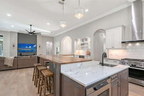 House in Sarasota, Florida 4 bedrooms, 321.35 sq.m. № 2396353 - photo 24