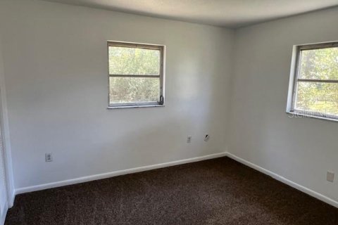 House in Ocala, Florida 2 bedrooms, 90.39 sq.m. № 1855836 - photo 8
