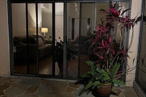 Villa ou maison à louer à Lauderhill, Floride: 3 chambres, 160.72 m2 № 1224907 - photo 1