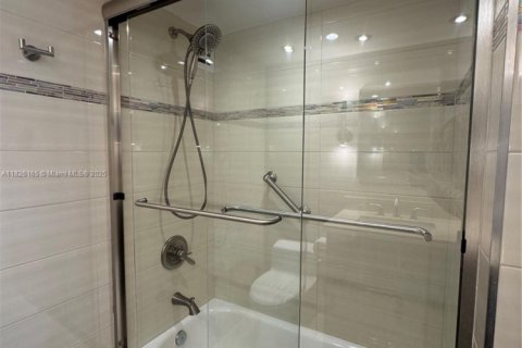 Copropriété à louer à Miami Beach, Floride: 2 chambres, 95.69 m2 № 2038897 - photo 22