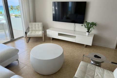 Copropriété à louer à Miami Beach, Floride: 2 chambres, 95.69 m2 № 2038897 - photo 9