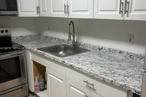 Appartement à Hollywood, Floride 2 chambres, 95.69 m2 № 2000572