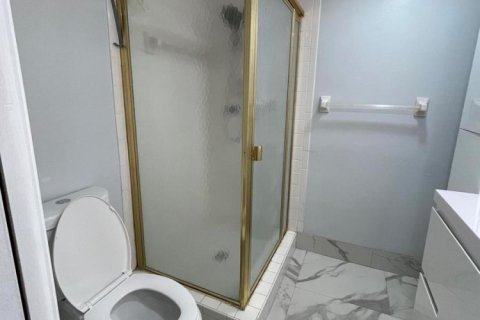 Condo in Tamarac, Florida, 2 bedrooms № 2263547 - photo 11